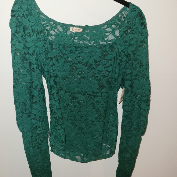 Free People long sleeved lace top - Picture 2 of 8
